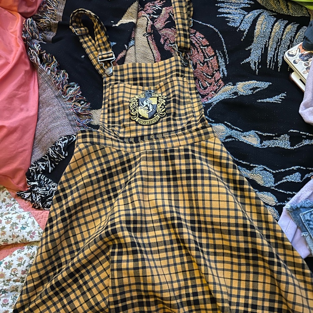 Harry Potter Hufflepuff Skirtall With Pockets and Adjustable Straps